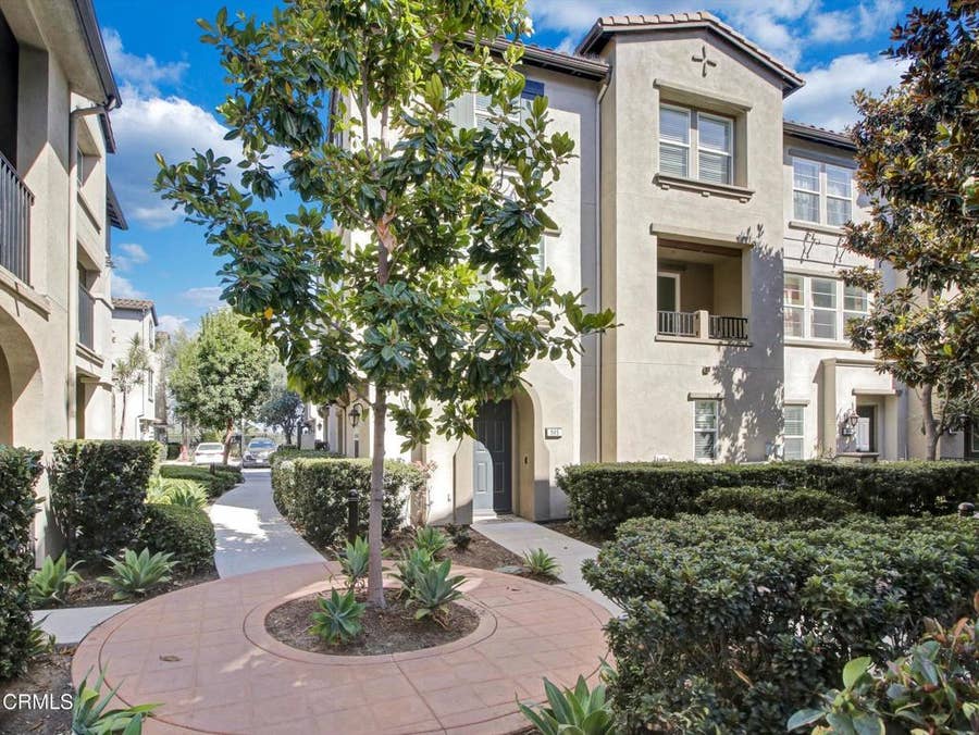 Property photo for 945 Acacia Lane, Montebello, CA