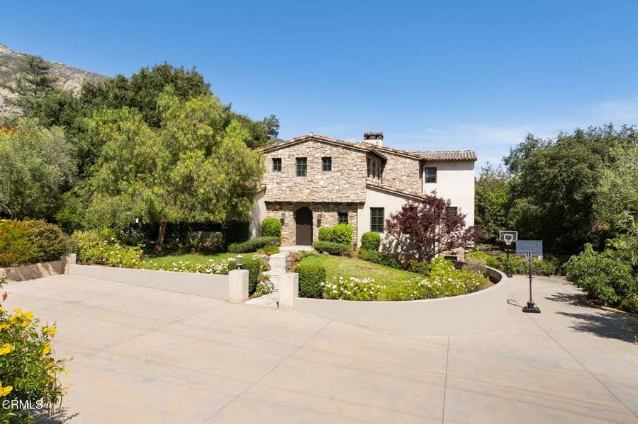 Property photo for 1906 Country Lane, Pasadena, CA
