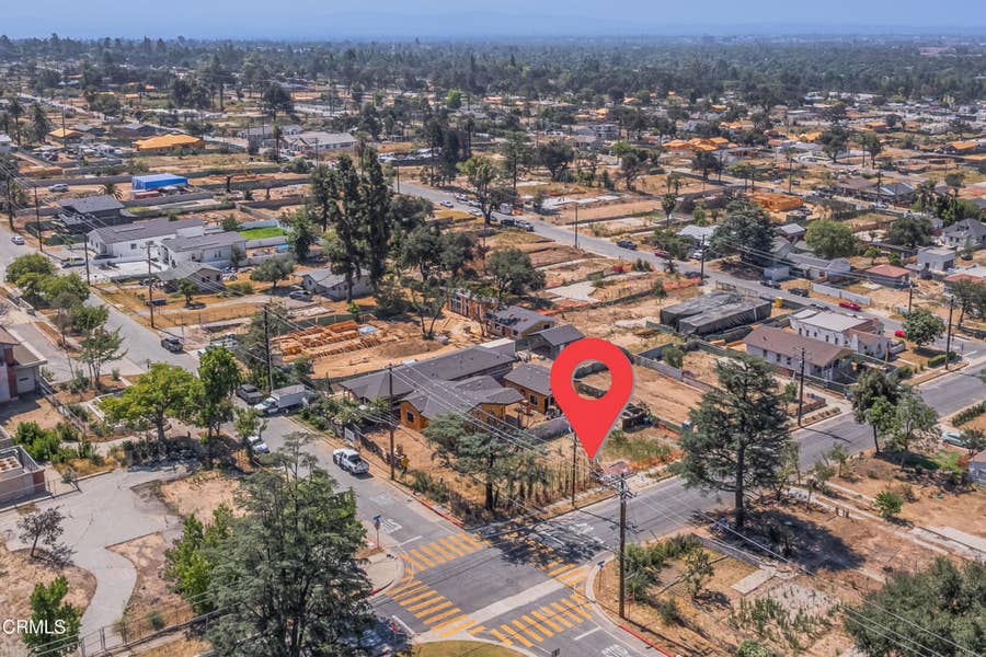 Property photo for 160 W Palm Street, Altadena, CA