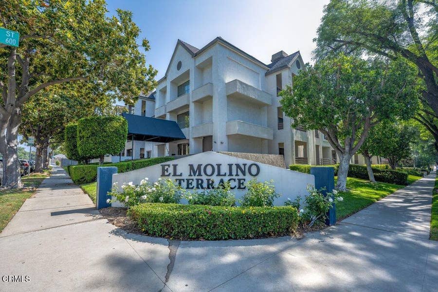 Property photo for 300 N El Molino Avenue, #301, Pasadena, CA
