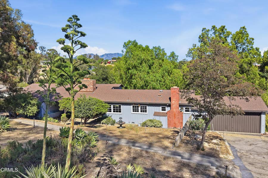 Property photo for 10400 Mcbroom Street, Los Angeles, CA