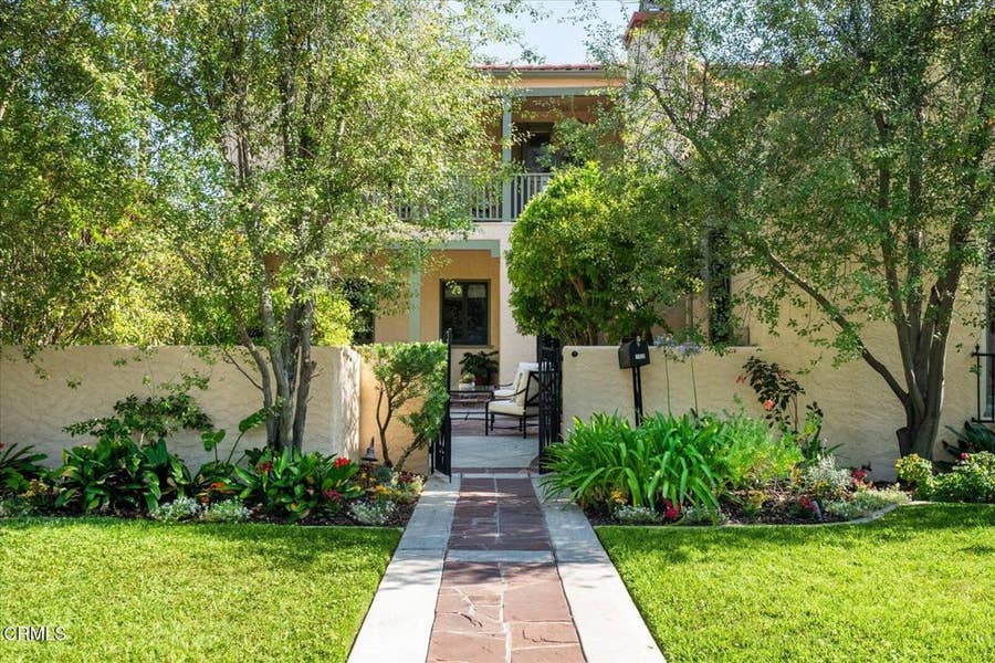 Property photo for 752 Glenview Road, Glendale, CA