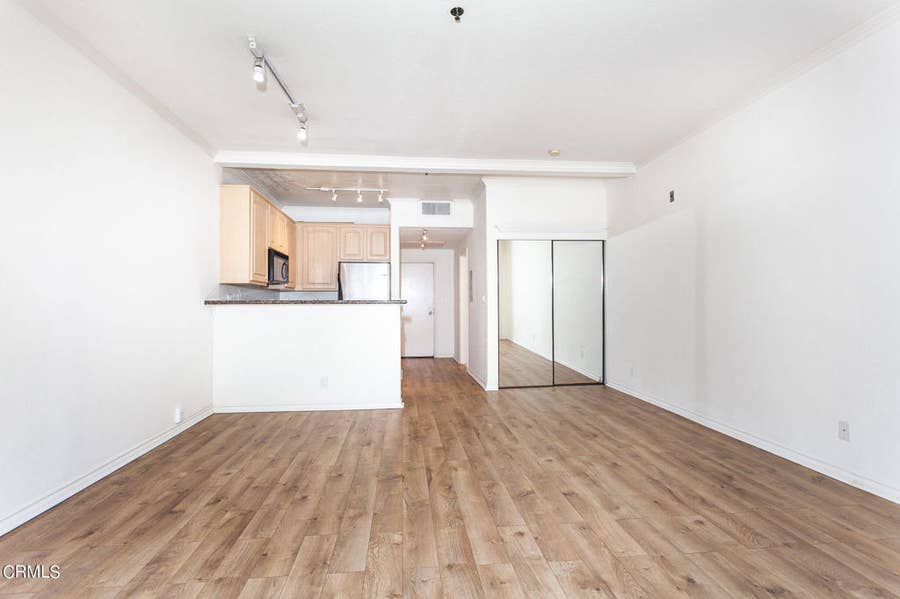 Property photo for 300 N El Molino Avenue, #210, Pasadena, CA