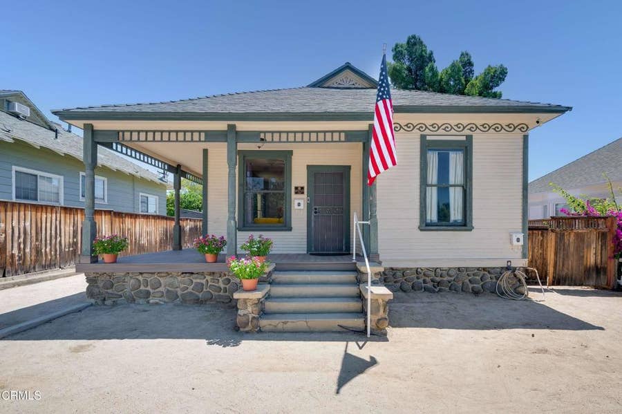 Property photo for 580 N 1st Avenue, Upland, CA