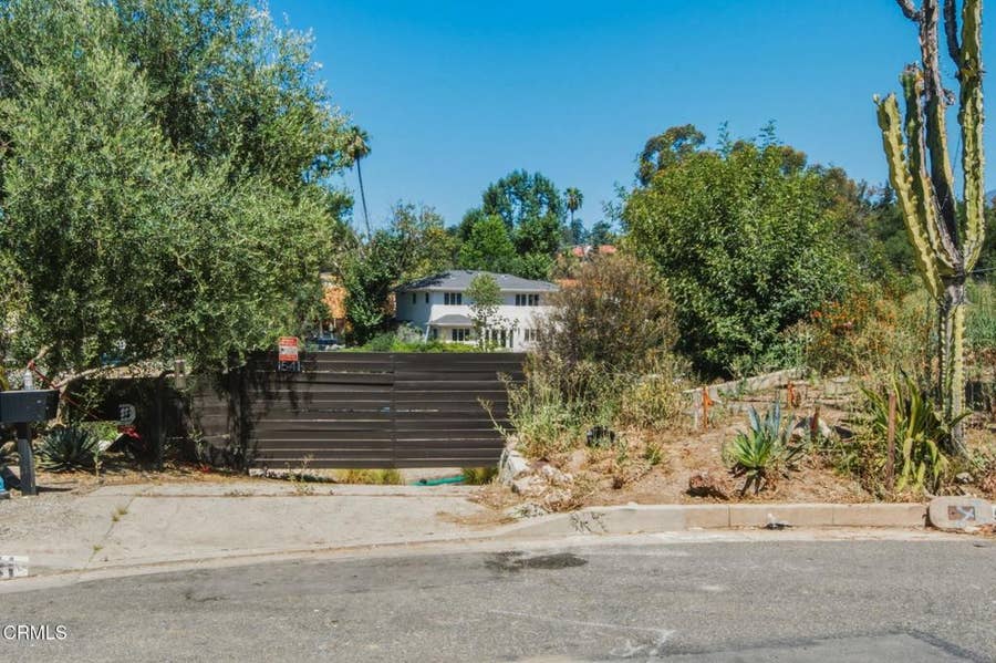 Property photo for 1541 Homewood Drive, Altadena, CA