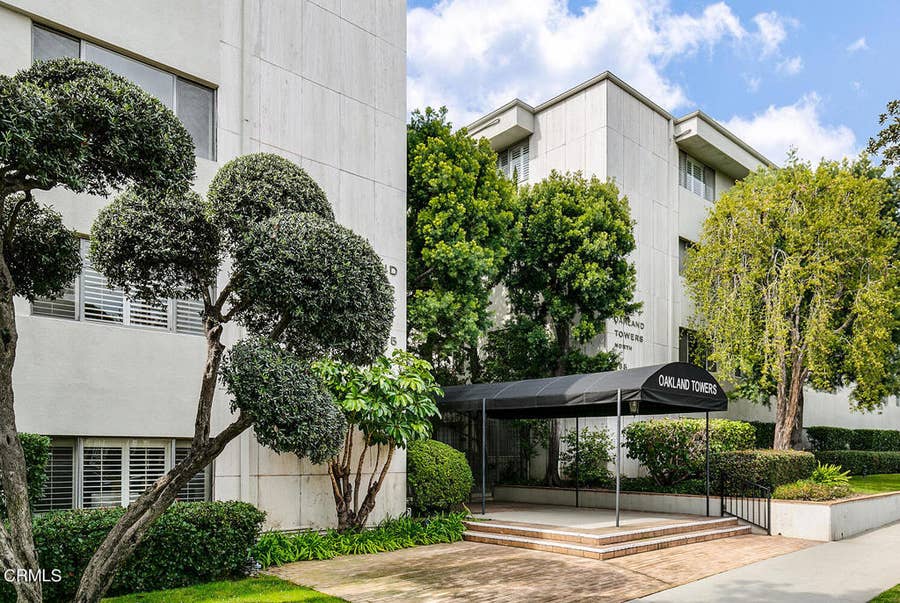 Property photo for 395 S Oakland Avenue, #105, Pasadena, CA