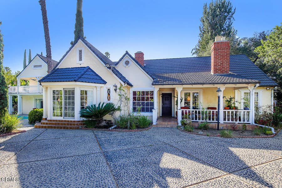 Property photo for 1535 Royal Boulevard, Glendale, CA