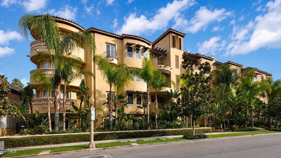 Property photo for 12021 Guerin, #304, Studio City, CA