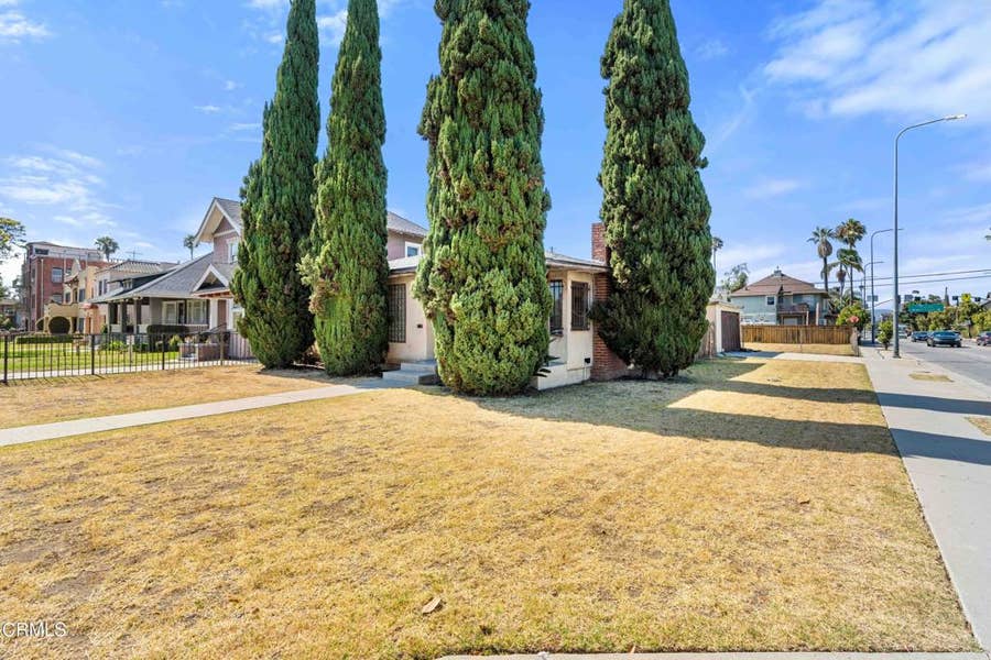Property photo for 2303 W 25th Street, Los Angeles, CA