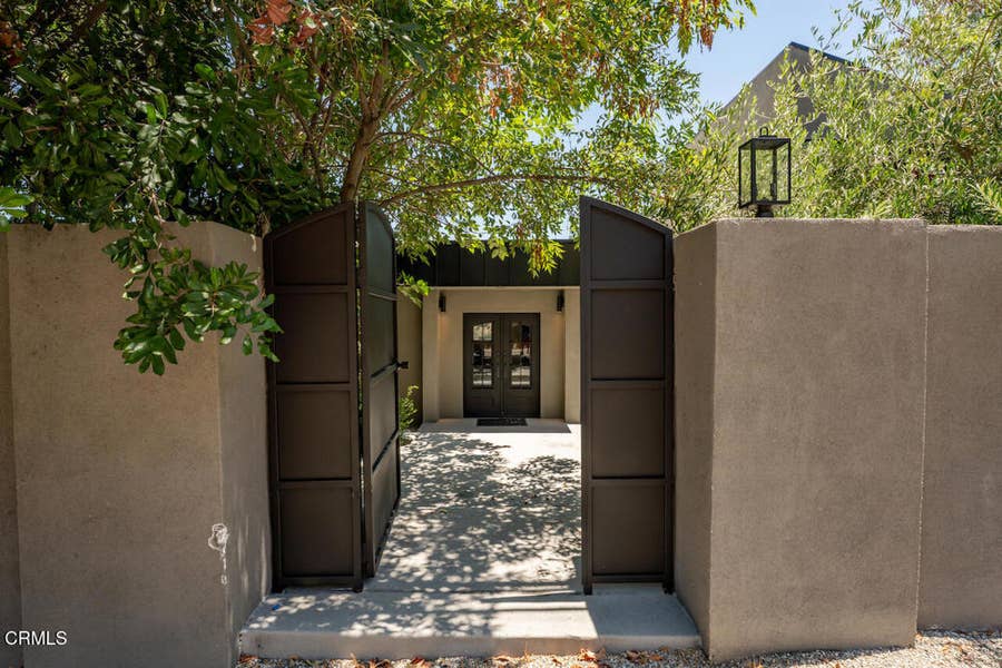 Property photo for 3250 Coldwater Canyon Avenue, Los Angeles, CA