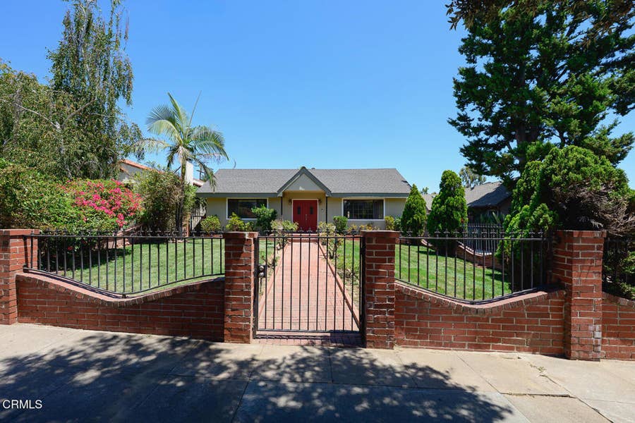 Property photo for 880 N Allen Avenue, Pasadena, CA