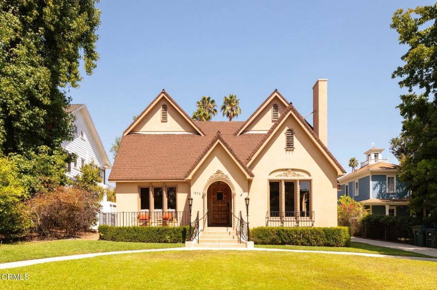 Property photo for 1472 N Michigan Avenue, Pasadena, CA