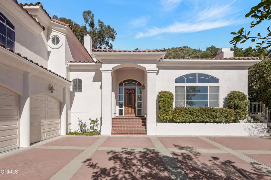 Property photo for 1563 Scenic Drive, Pasadena, CA