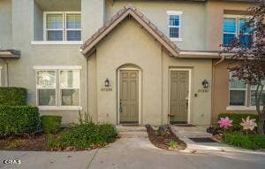 Property photo for 27285 Blue Spruce Place, Valencia, CA