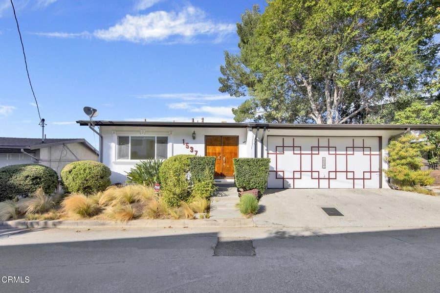 Property photo for 1537 Silverwood Drive, Los Angeles, CA