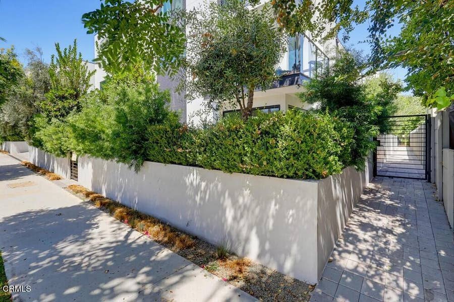 Property photo for 11618 Colfax Meadow Lane, Los Angeles, CA