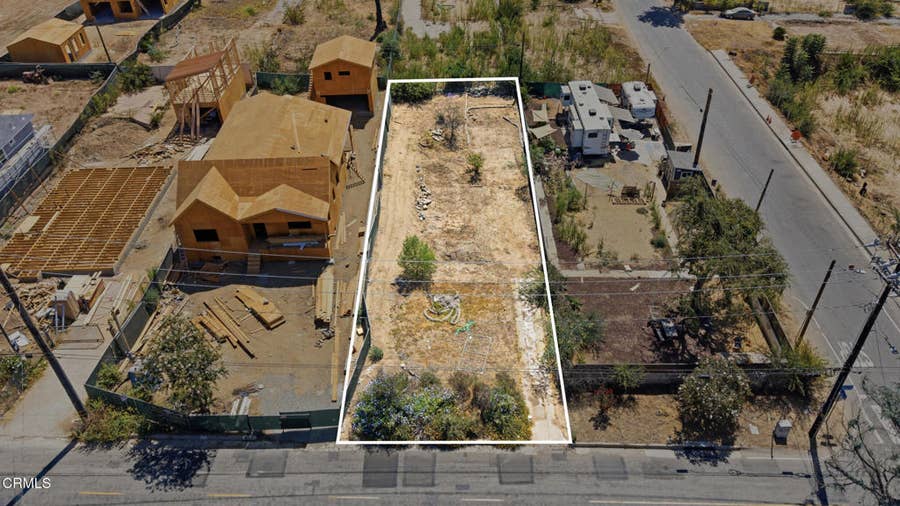 Property photo for 3268 Fair Oaks Avenue, Altadena, CA