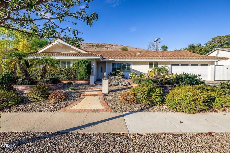 Property photo for 290 Columbia Road, Thousand Oaks, CA