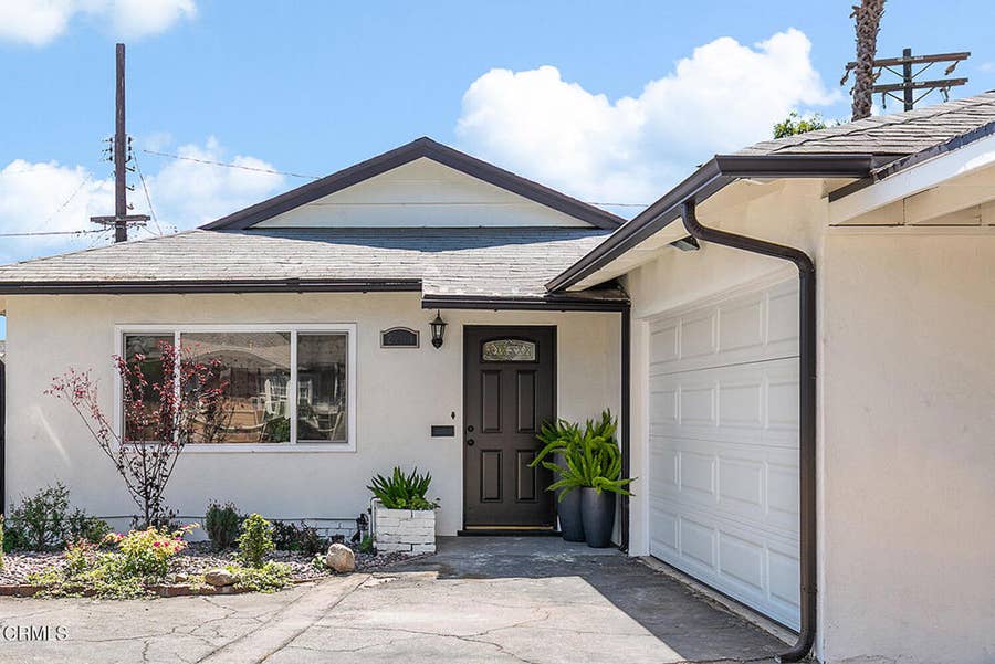 Property photo for 2211 Casitas Avenue, Altadena, CA