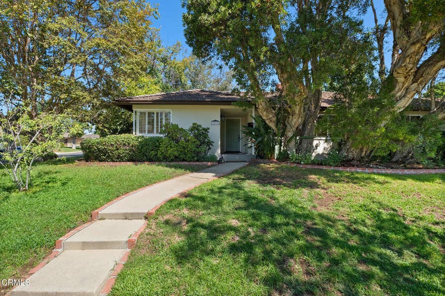 Property photo for 2895 Woodlawn Avenue, San Marino, CA