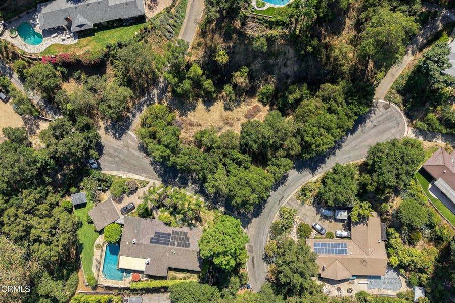 Property photo for 1220 Flintridge Circle, La Canada Flintridge, CA