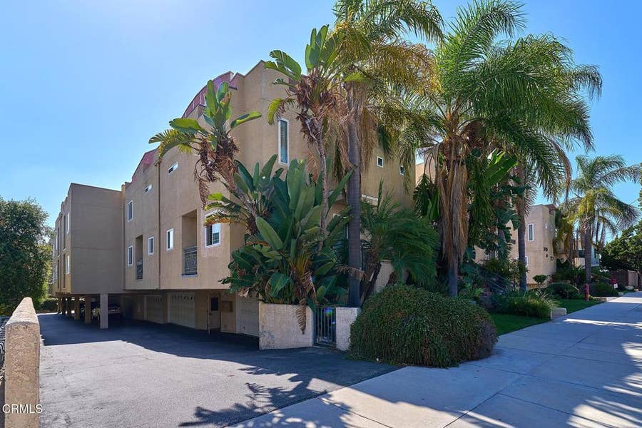 Property photo for 2466 Montrose Avenue, #7, Montrose, CA