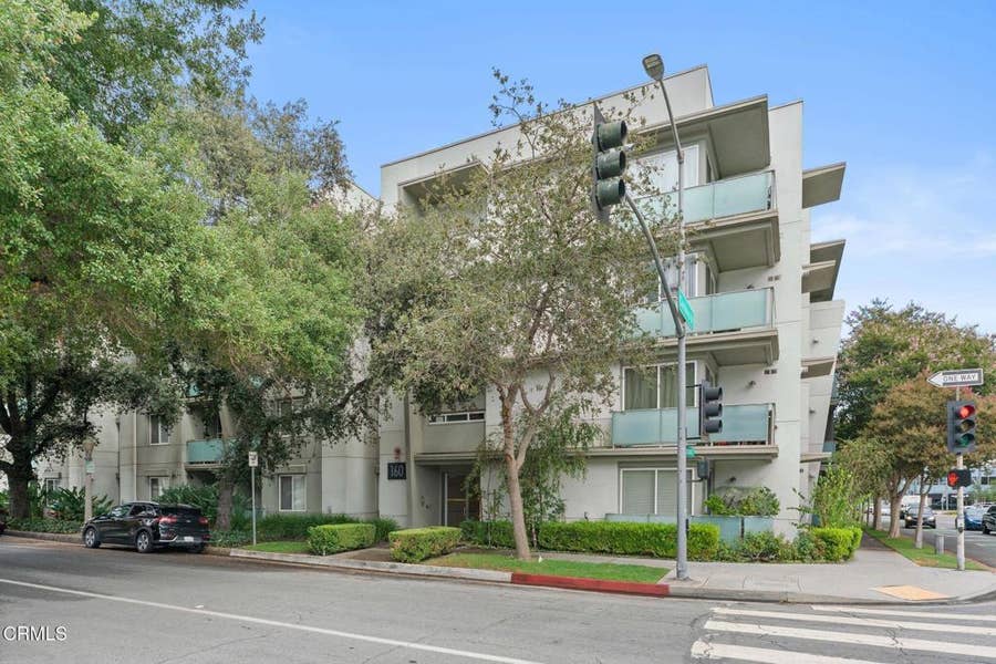 Property photo for 160 S Hudson Avenue, #105, Pasadena, CA