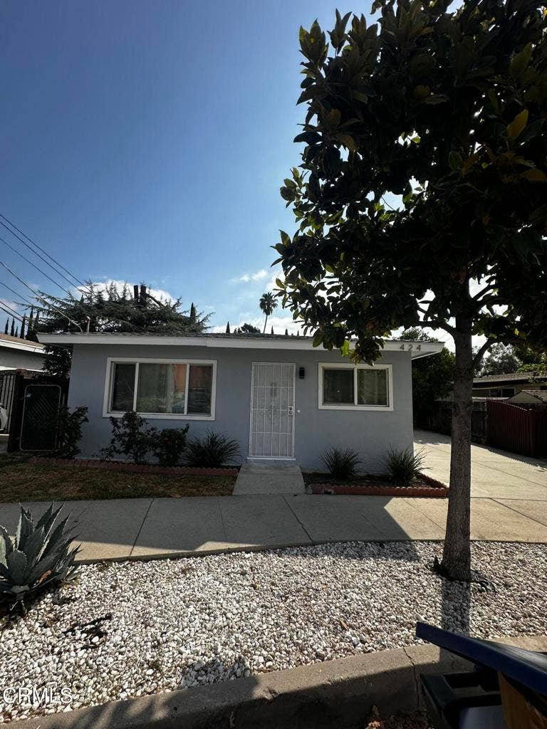 Property photo for 424 N Craig Avenue, Pasadena, CA