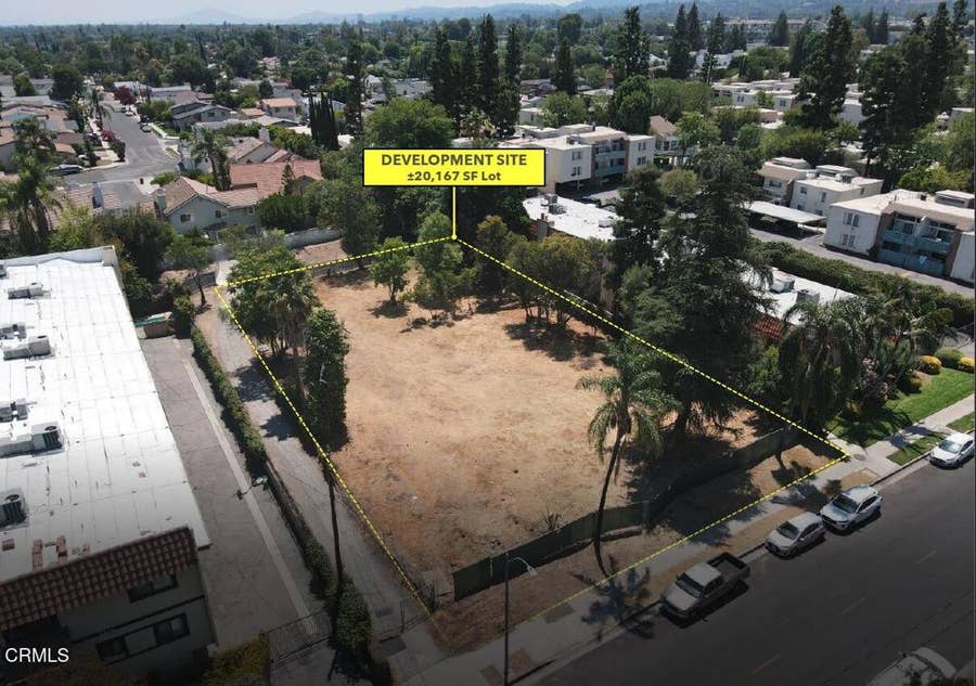 Property photo for 5808 Etiwanda Avenue, Los Angeles, CA