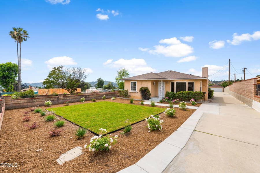 Property photo for 3101 N Olive Avenue, Altadena, CA