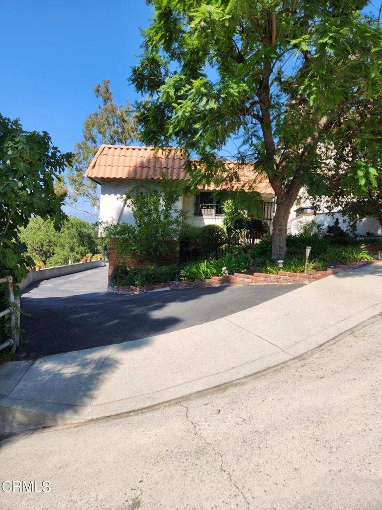 Property photo for 1913 Verdugo Loma Drive, Glendale, CA