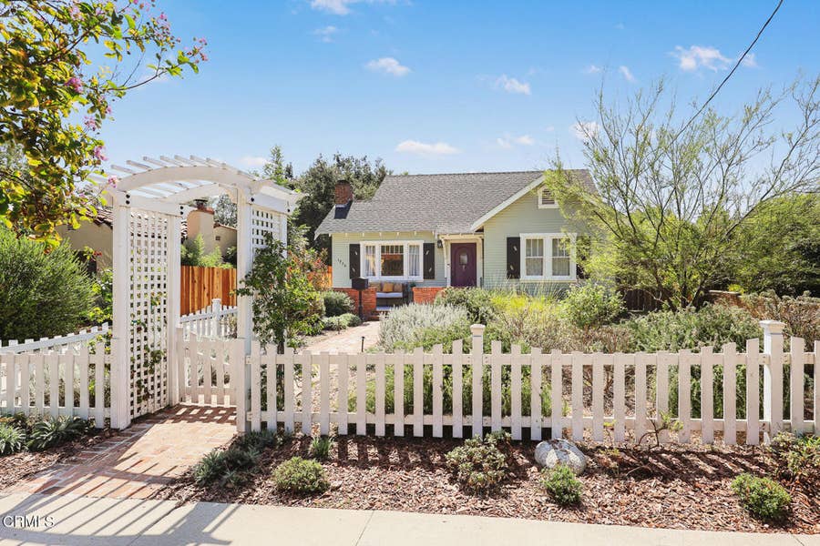 Property photo for 1976 Garfias Drive, Pasadena, CA