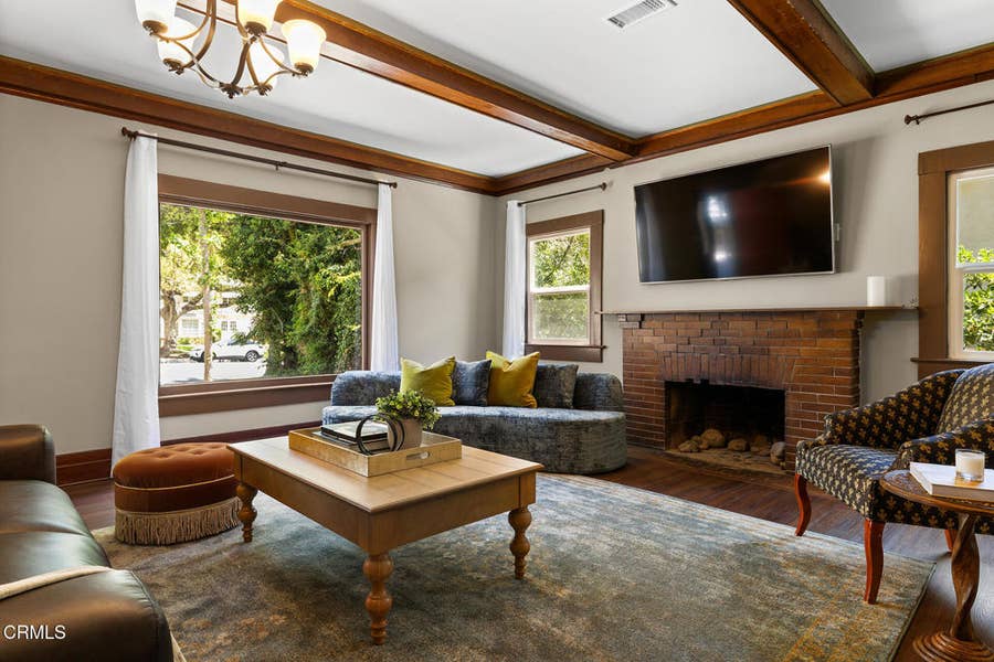 Property photo for 529 N Hill Avenue, Pasadena, CA