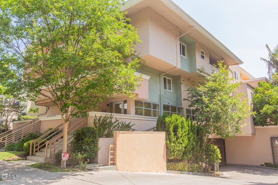 Property photo for 130 S Mentor Avenue, #205, Pasadena, CA