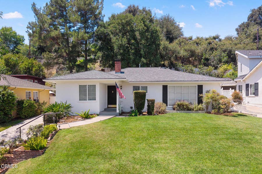 Property photo for 4541 Alveo Road, La Canada Flintridge, CA