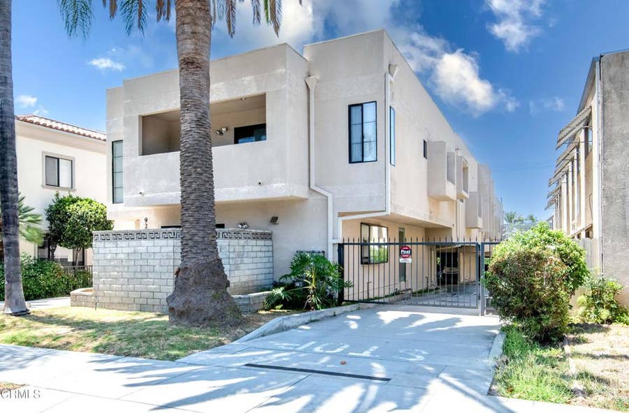 Property photo for 929 S Marengo Avenue, #3, Pasadena, CA