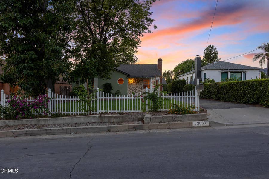 Property photo for 3033 Glen Avenue, Altadena, CA