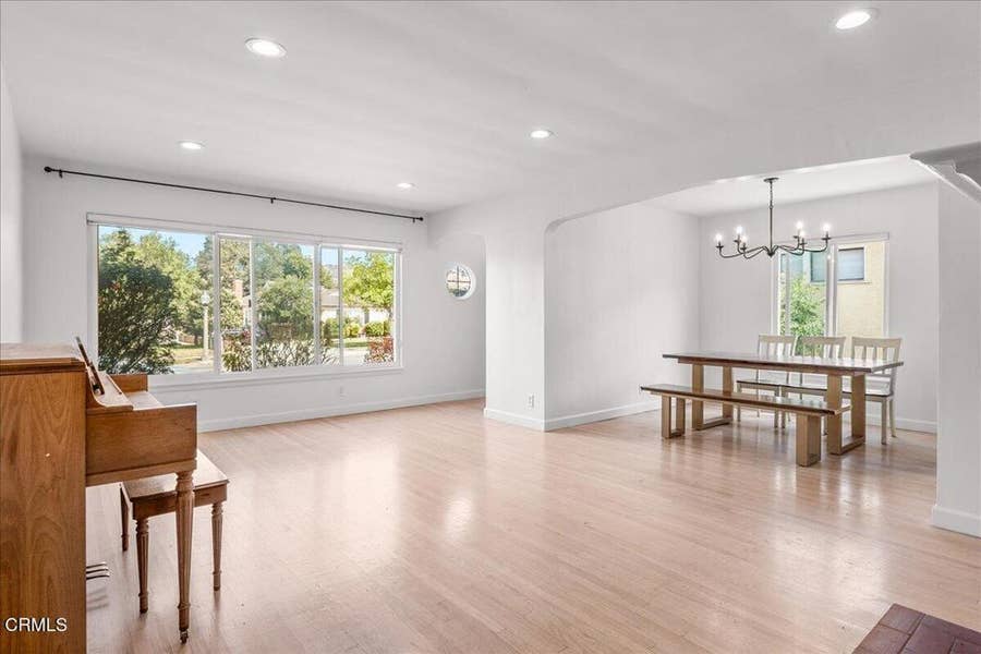 Property photo for 416 Dartmouth Road, Burbank, CA