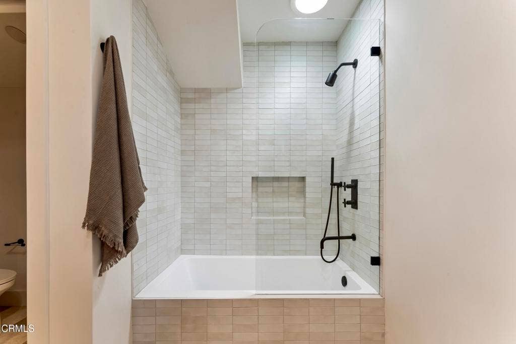 1432 Kellam Avenue, Los Angeles, CA 90026 1432 Kellam_ Low Res 049