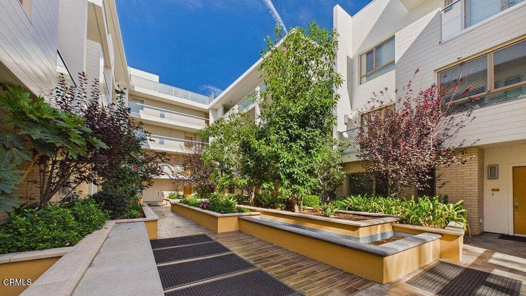 137 S Wilson Avenue, #207, Pasadena, CA 91106 006_cam06539g6-pr0036-still018_200