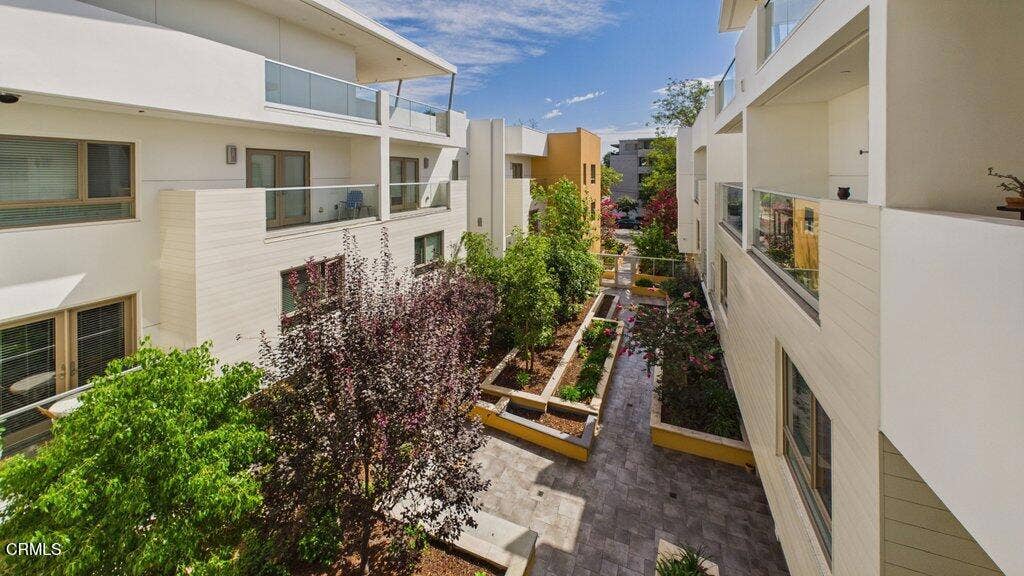 137 S Wilson Avenue, #207, Pasadena, CA 91106 007_cam06539g6-pr0037-still027_377