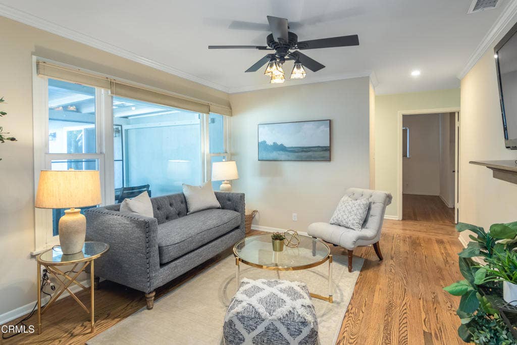 258 N Mayflower Avenue, Monrovia, CA 91016 07-Family room -1