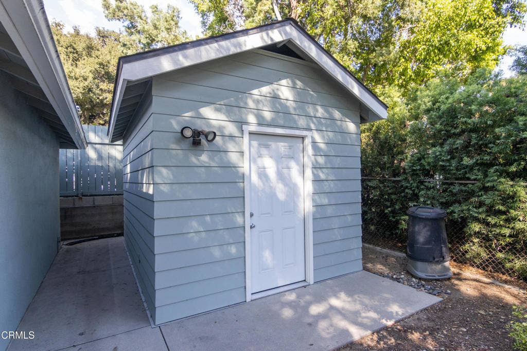 258 N Mayflower Avenue, Monrovia, CA 91016 25-Storage shed