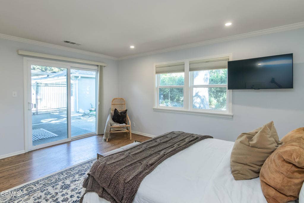 258 N Mayflower Avenue, Monrovia, CA 91016 15-Master bedroom- 2