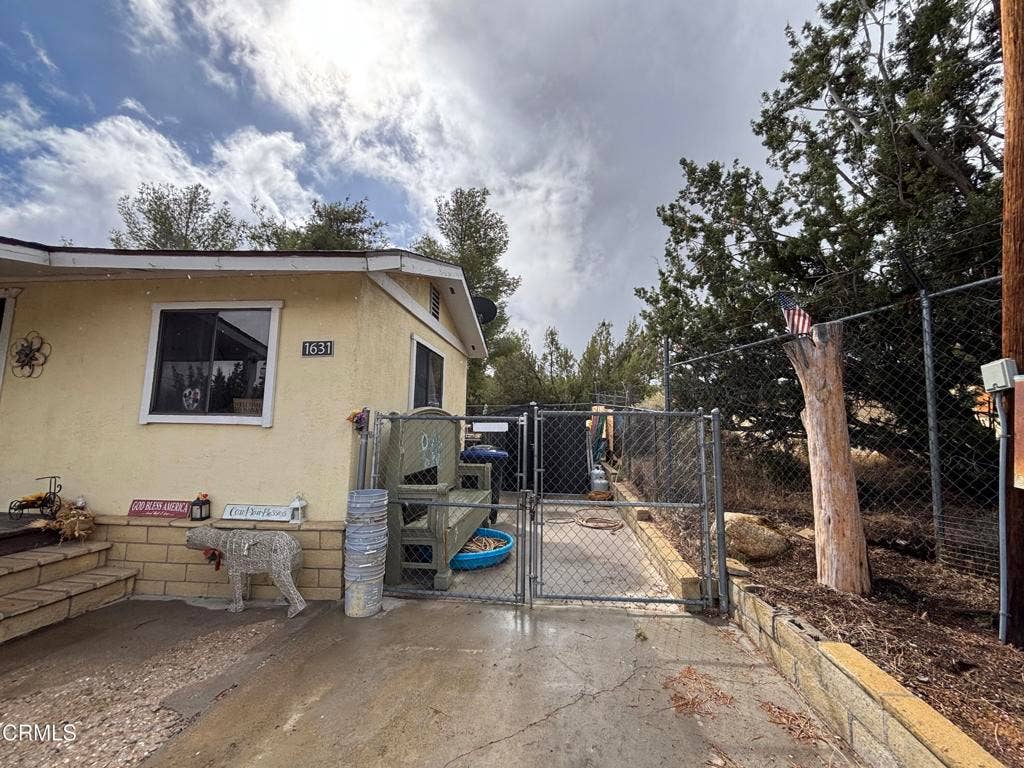 1631 Hollister Road, Pinon Hills, CA 92372 9