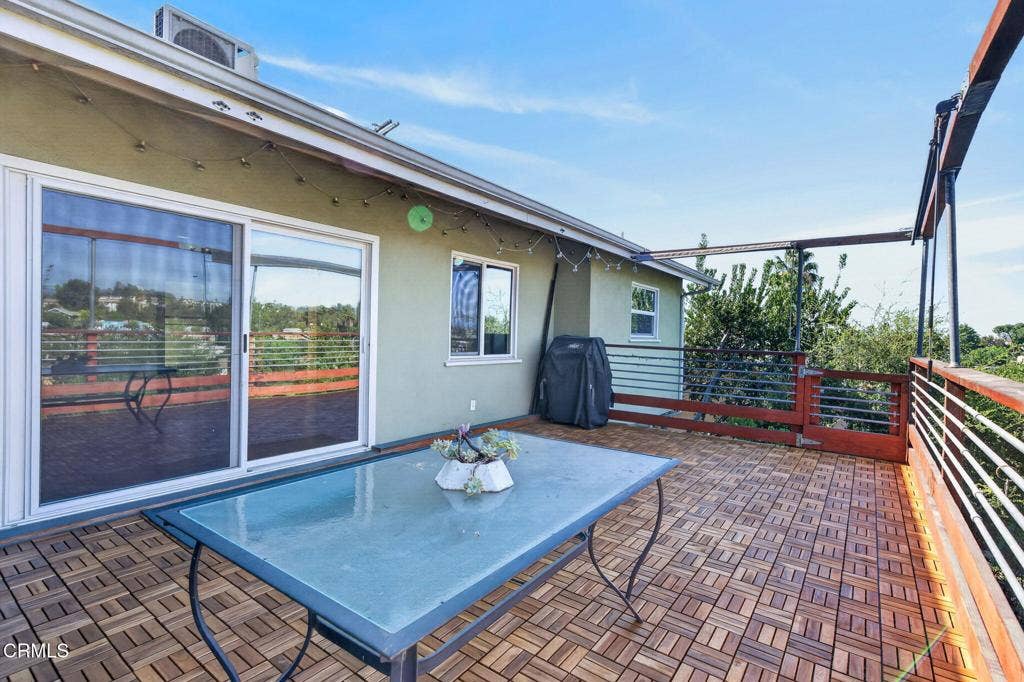 11-web-or-mls-1751 Lucretia Ave_MEDIA360