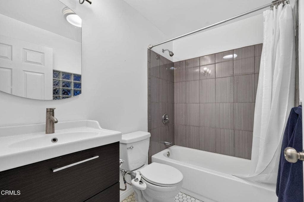 47-web-or-mls-1751 Lucretia Ave_MEDIA360