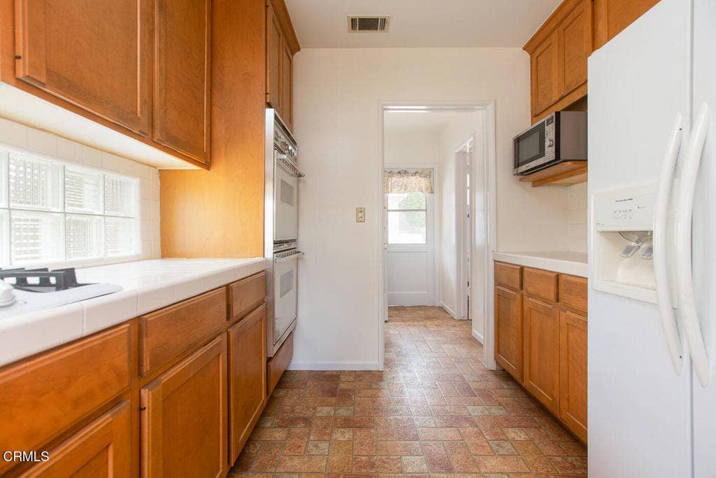710 S Grand Avenue, Pasadena, CA 91105 710 Grand WEB-28