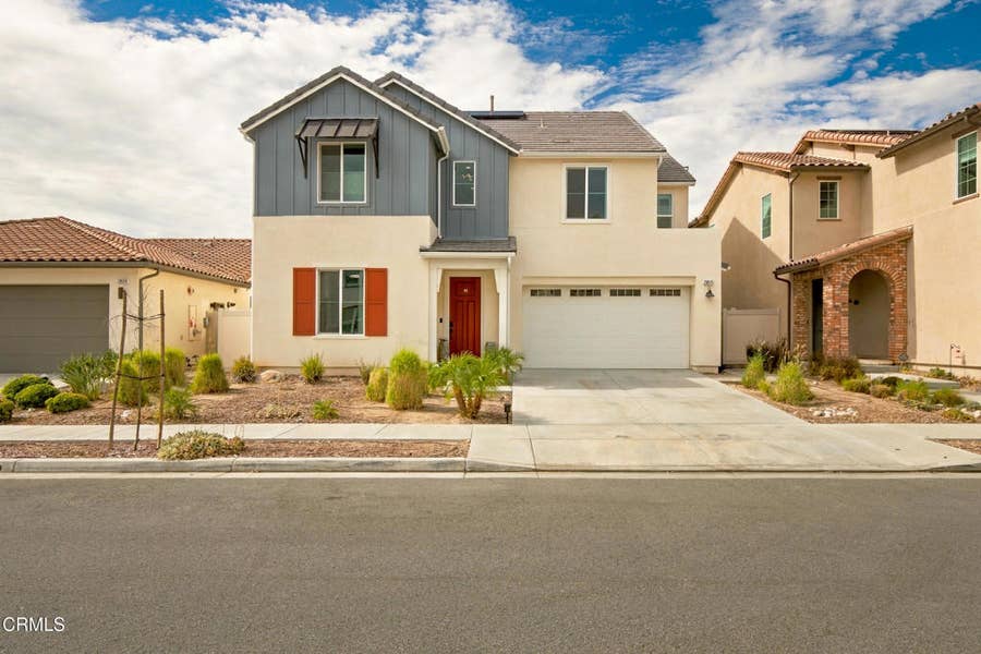 Property photo for 28533 Foothill Way, Santa Clarita, CA