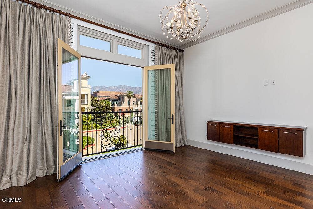 110 S Orange Grove Boulevard, #106, Pasadena, CA 91105 110 S Orange Grove Blvd #106 029-mls